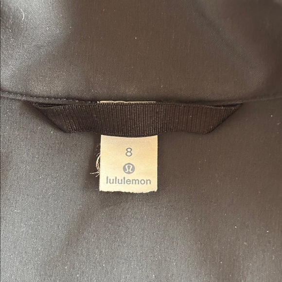 Lululemon jacket - Picture 4 of 6